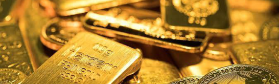 Gold Surges Past $2,000 Despite Economic Data